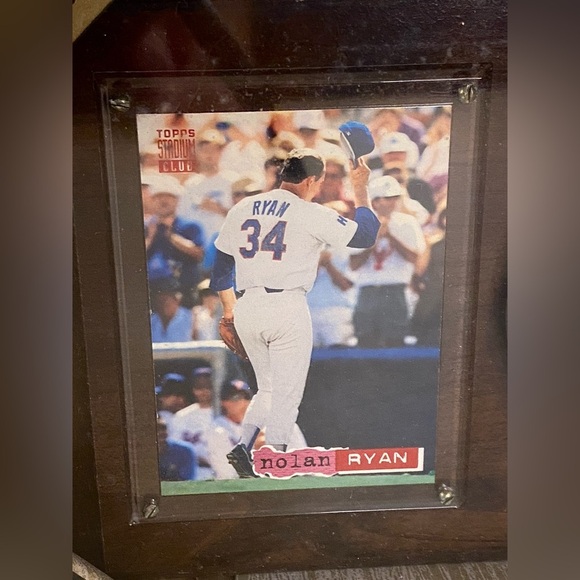 Vintage Nolan Ryan‎ #34 Collectible Topps Baseball Card Mint, Never Touched - Picture 2 of 10